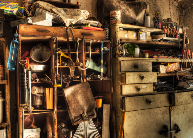 clutter mess
